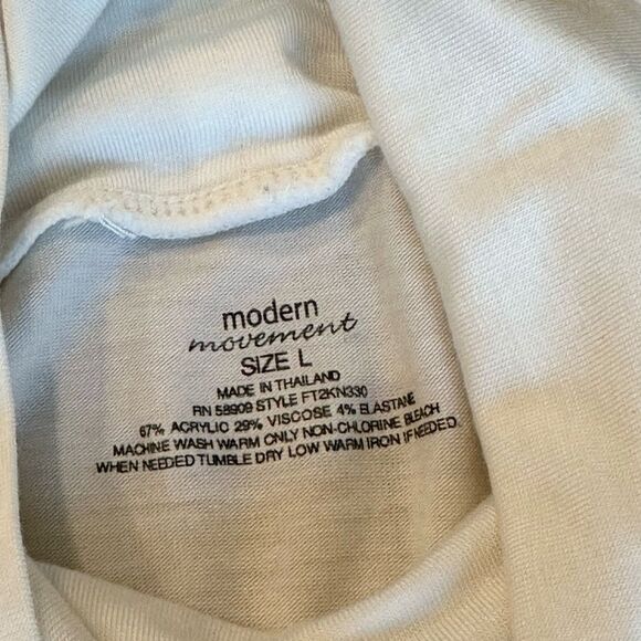 Modern Movement Lightweight Long Sleeve Cream/Ivory Loose Turtleneck SOFT Large - Picture 7 of 10